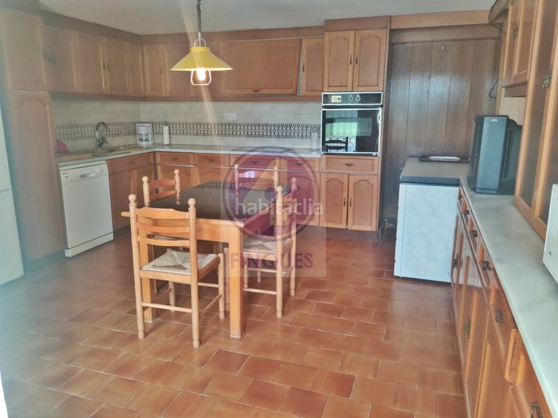 Foto 2c7df12c-d8a7-4678-a49d-68cddf108842. Casa amb piscina a Llagostera