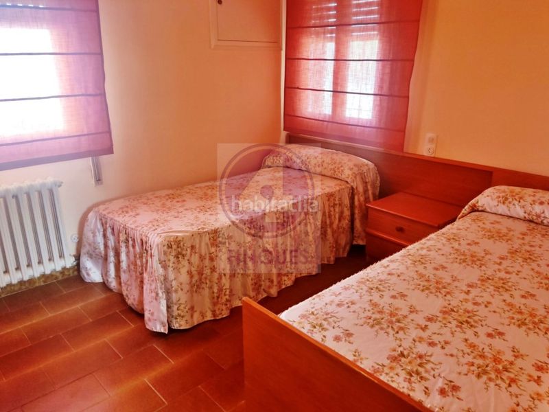 Foto 62b412a2-c284-49bf-b18d-bd74228b22cf. Casa amb piscina a Llagostera