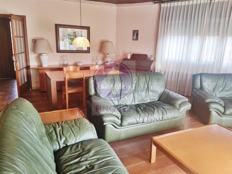 Foto a74a30c1-46b6-4ba0-bd4d-bd3e32bbf2d5. Casa amb piscina a Llagostera