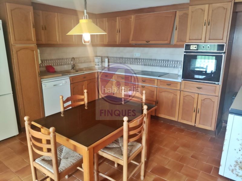 Foto ac118c93-c8a1-4c72-a6f5-3d3fcadf41bf. Casa amb piscina a Llagostera