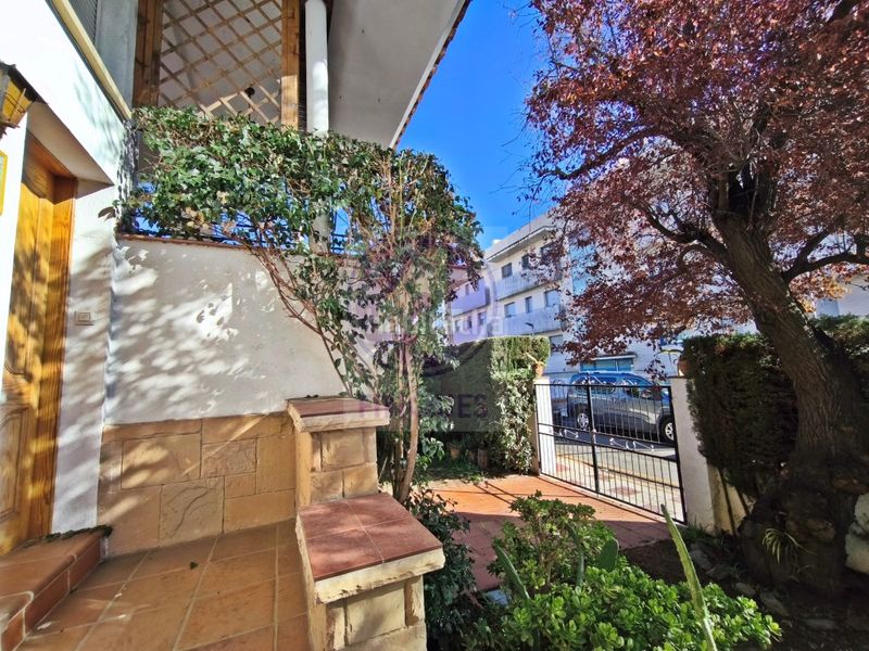 Foto 1e84dbce-d067-49c2-bb6c-e3f48ffac9c1. Towny house with parking in Fenals Platja d´Aro