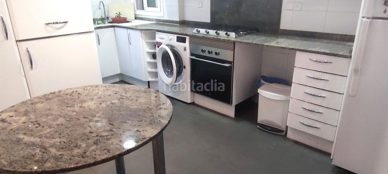 Foto 0fa614f8-0a5c-4351-a276-263aee5c4cb0. Piso en Sant Antoni Barcelona