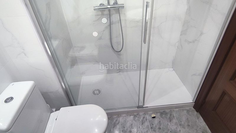Foto 7ba8bdda-3c50-4bc7-94e2-7b41c8e601f9. Piso en Sant Antoni Barcelona
