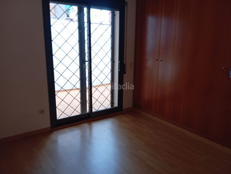 Foto 189428a1-83c7-49c9-b5d2-f5b1009f4e26. Affitto appartamento in Nucli Antic Cunit