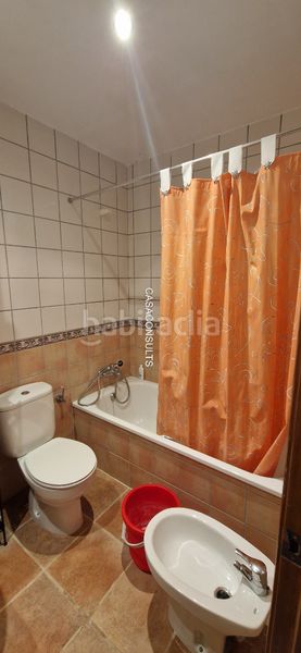 Foto 0deda86c-eb62-4df4-acf0-9d2da0925f69. Apartament amb xemeneia calefacció aparcament a Vistabella del Maestrazgo