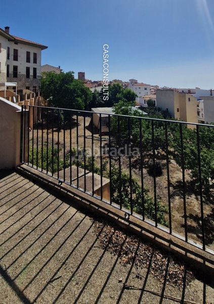 Foto 839e861c-561d-4239-986e-d8266a6f2cda. Apartament amb xemeneia calefacció aparcament a Vistabella del Maestrazgo