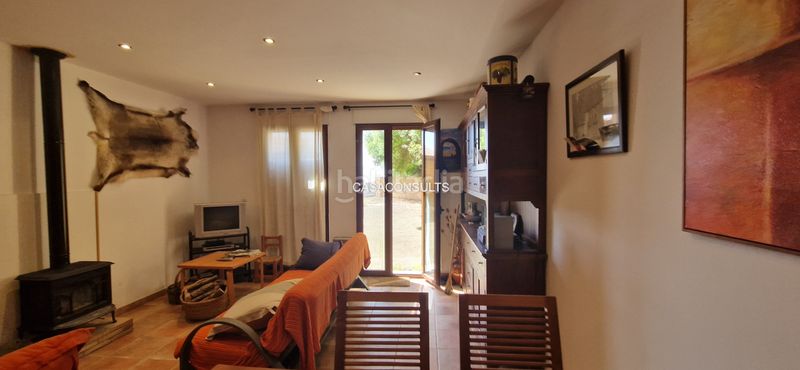 Foto b9d63c5c-8735-46a1-8159-9b72678678f9. Apartament amb xemeneia calefacció aparcament a Vistabella del Maestrazgo