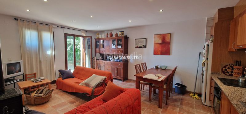 Foto eca13d71-e8bc-44e1-9218-a667ae797d9a. Apartament amb xemeneia calefacció aparcament a Vistabella del Maestrazgo