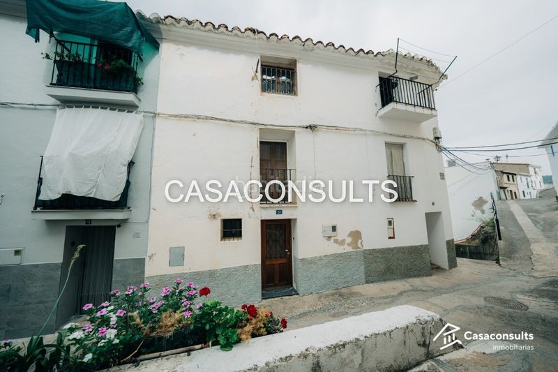 Foto b18c18e7-5915-4de7-8301-b2ad710f442e. Casa amb xemeneia calefacció a Llucena / Lucena del Cid