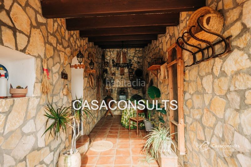 Foto ea6e22b9-a168-494c-82e2-487ce9eac6e7. Casale con camino riscaldamento parcheggio piscina in Useres (les)
