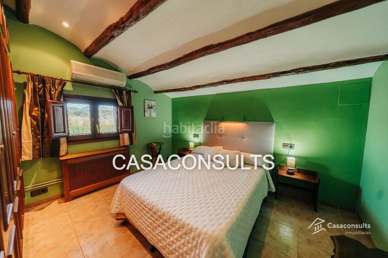 Foto f577eda2-c794-4b84-b283-5460e9ef36e7. Casale con camino riscaldamento parcheggio piscina in Useres (les)