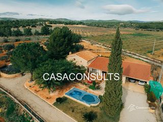 Masia en Useres (les). Nw918 � gran masia reformada de piedra con piscina y terreno