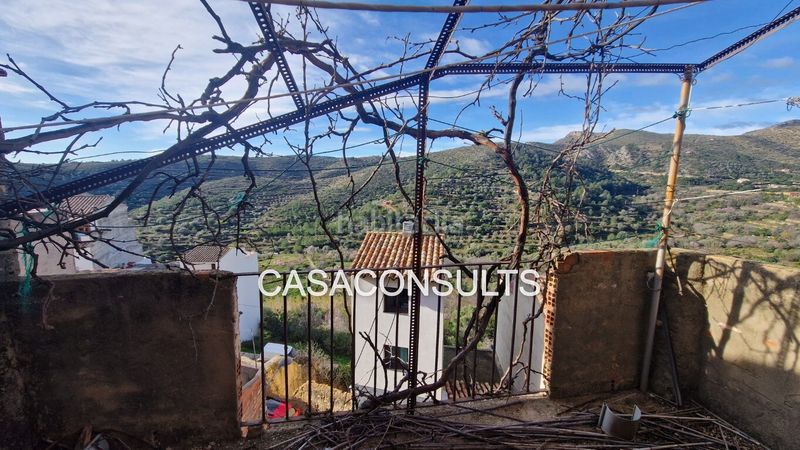 Foto f41c1bfe-0270-4aa7-802e-a5b9f20606b2. Casa in Useres (les)