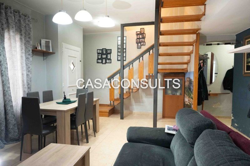 Foto c468dd9b-c1b0-46f4-870a-4de36fcb1583. Casa amb calefacció a Coves de Vinromà (les)