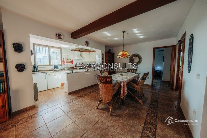 Foto 77028986-8043-4880-a6a7-9ffcc5b8ba09. Casa amb xemeneia calefacció aparcament piscina a Sierra Engarcerán