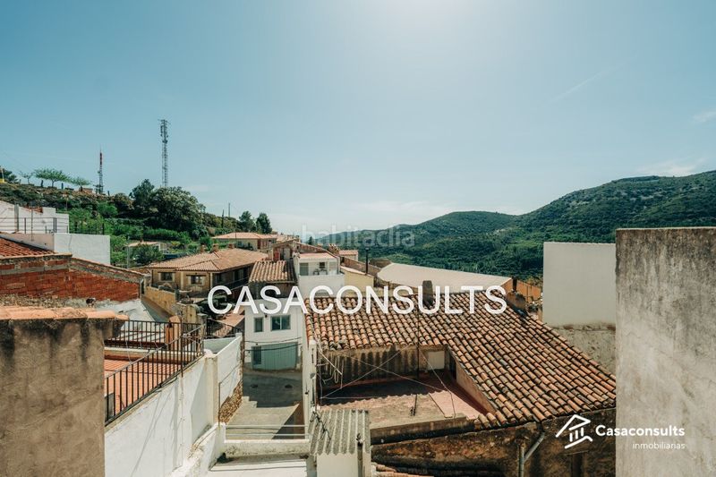 Foto c51049af-7e5b-4c0a-ad74-e3ade94ca226. Casa amb xemeneia calefacció a Sierra Engarcerán