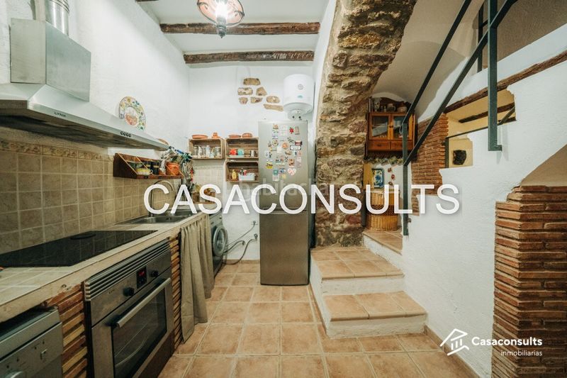 Foto 5be21452-3786-4808-a8cd-8bf3fb28bc5c. Casa amb xemeneia calefacció a Vilafamés