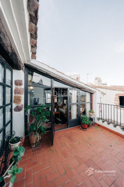 Foto cd32a78d-ad56-4749-a074-db761c0122dd. Casa amb xemeneia calefacció a Vilafamés