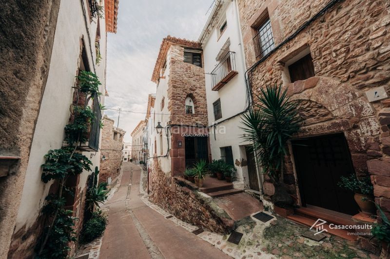 Foto f3d56ba0-3218-4675-9dc1-207b44b5d39a. Casa amb xemeneia calefacció a Vilafamés