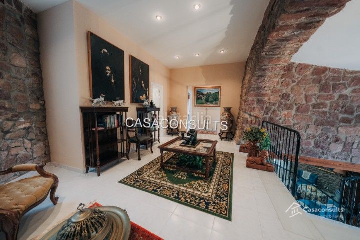 Foto 27fa71ed-70c8-4514-8270-4feacabb61c1. Casa amb xemeneia calefacció a Vilafamés