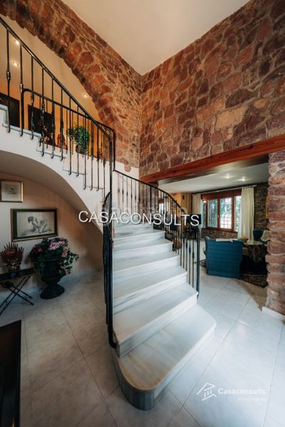Foto 8511d7ba-ad2c-4b50-b96e-3b7f741e09e9. Casa amb xemeneia calefacció a Vilafamés