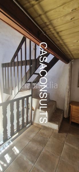 Foto d2831194-f862-44af-8482-07404fc3fd8b. Masia amb xemeneia a Vilafamés