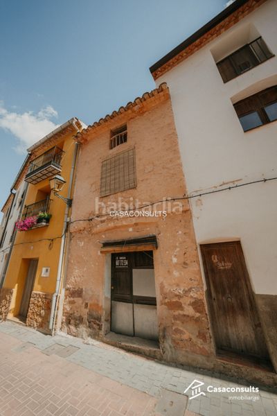 Foto f0923c60-5938-40de-b5b3-ea4a77a8481a. Casa con camino in Vilafamés