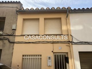 Maison  La vileta. Nw914 – casa semireformada con patio interior