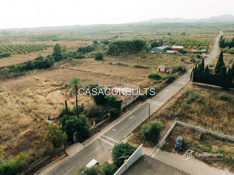Foto eeb6750c-8712-43af-8017-c17c893b9440. Masia amb aparcament a Benlloc