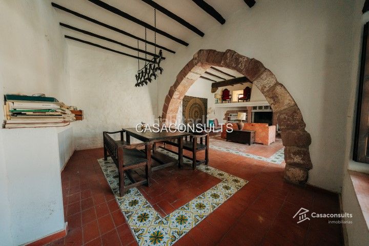 Foto c190b2fe-6579-4c09-a421-3131e4168889. Casa con camino in Vilafamés