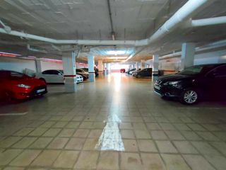 Posto auto in Carrer de santa rosa 22. Parking + trastero en sta. rosa
