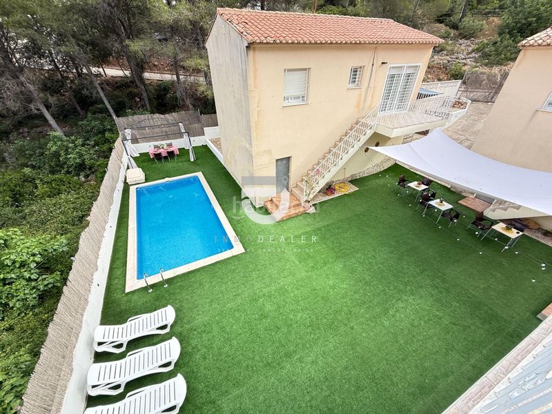 Foto bcdbdc44-6f78-482d-a20f-29c046d287c6. Xalet amb aparcament piscina a Font d´en Carròs (la)