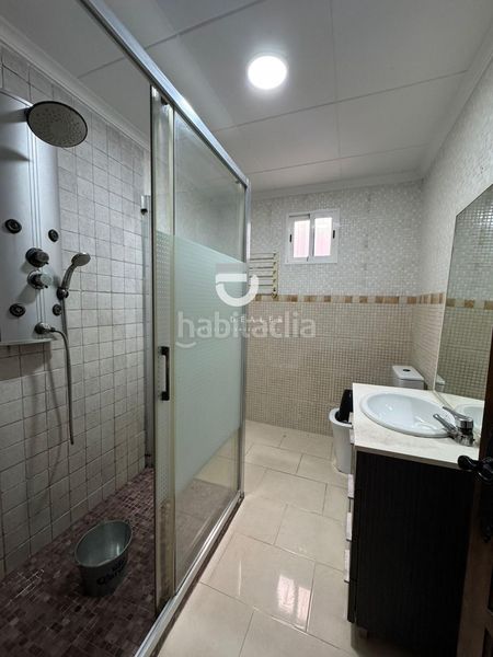 Foto 2bf75c84-eea3-46b7-adcb-c6c13833588f. Casa amb aparcament a Sueca Sueca