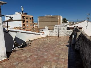 Haus  Santa barbara. Casa de pueblo en piles
