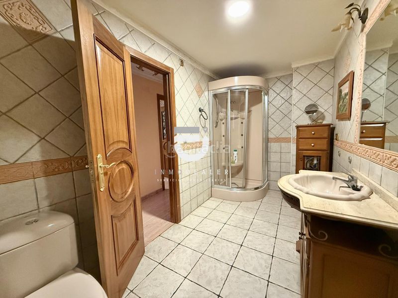 Foto 1cc75a70-1655-4b56-b890-85c2e4f3d9bc. Chalet casa en Oliva pueblo Oliva