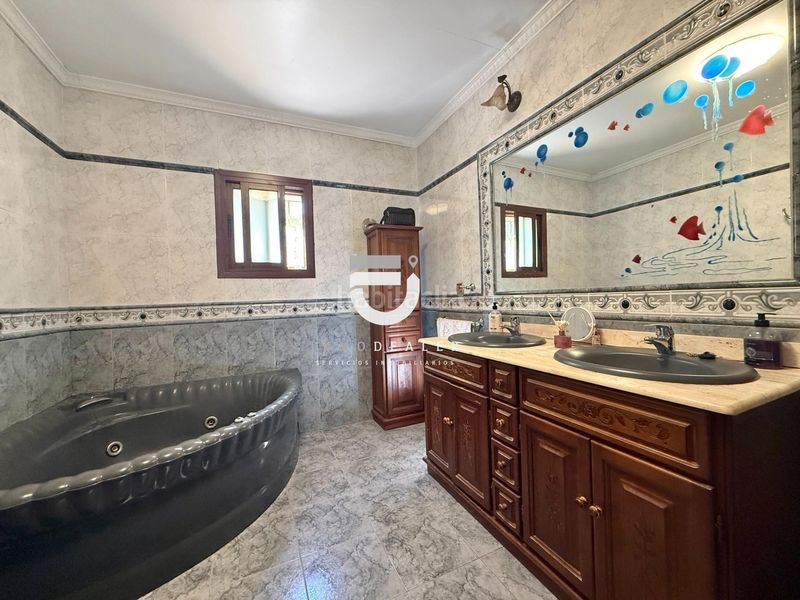 Foto ecebe2d7-d746-4dc6-a5ab-b95b94dd5d2a. Chalet casa en Oliva pueblo Oliva
