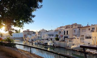 Zweistöckige Wohnung in Grau de Gandía-Marenys de Rafalcaid. Dúplex seminuevo junto al puerto del grao de gandía