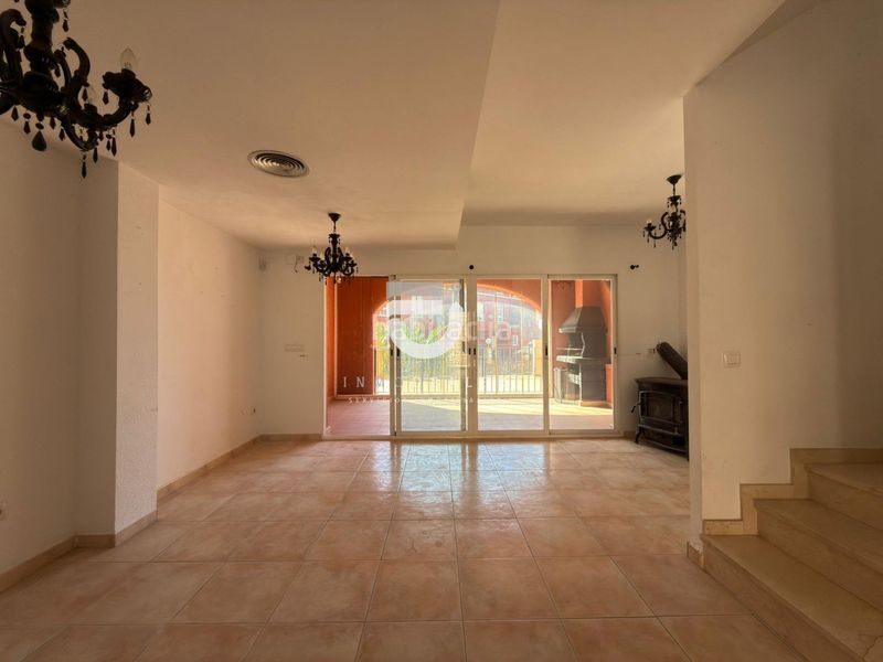 Foto f72b8cec-3fc6-4f38-a67e-ea7dca75da46. Casa amb aparcament piscina a Sanet y Negrals