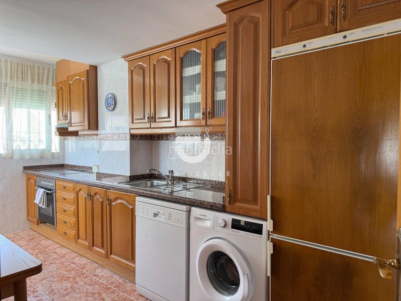 Foto f16e2609-9ed1-4db2-b5bb-3aada76b73a2. Apartament a Miramar