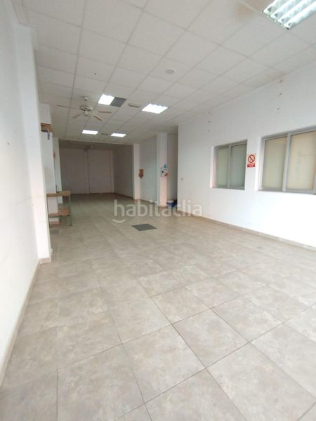 Foto ae547b1d-fae4-4134-bf3d-9a1de43a5bf2. Local comercial a Vilallonga / Villalonga