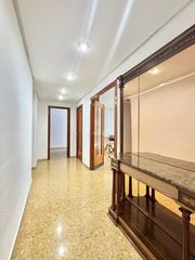 Location Appartement  Paseo germanies. Alquiler en gandía, zona paseo germanías  950 mes
