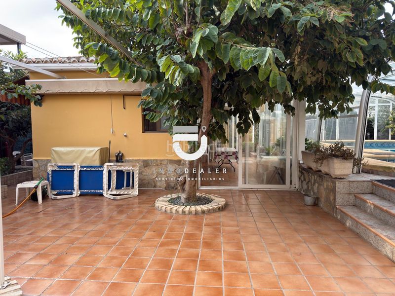 Foto e44fb536-458f-4538-a260-f59ddde38303. Chalet casa independiente en Oliva pueblo Oliva