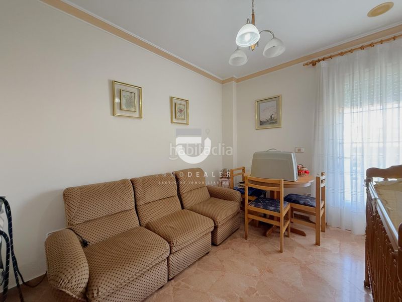 Foto 4579ce6d-4c91-4d34-8502-0a14483cd3b2. Casa amb calefacció aparcament a Plaza Elíptica - República Argentina Gandia