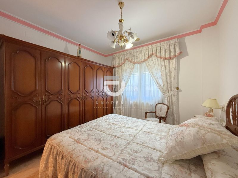 Foto c05fb025-0364-4ef3-a878-424f957fad0a. Casa amb calefacció aparcament a Plaza Elíptica - República Argentina Gandia