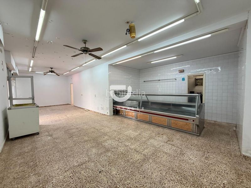 Foto 88dd0e20-15dd-4f3e-96a5-69a103ed9ff8. Local comercial a Miramar