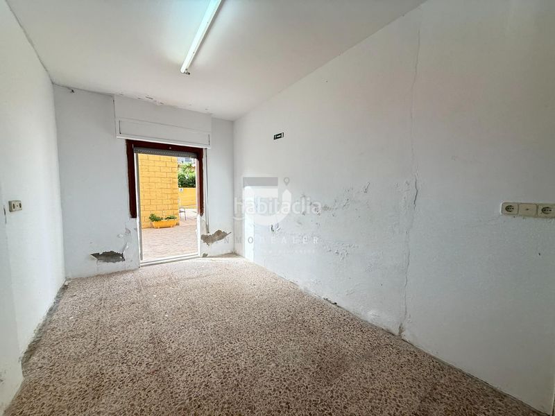 Foto e361752b-881a-4f66-97bd-6d70d2b7e950. Local comercial a Miramar