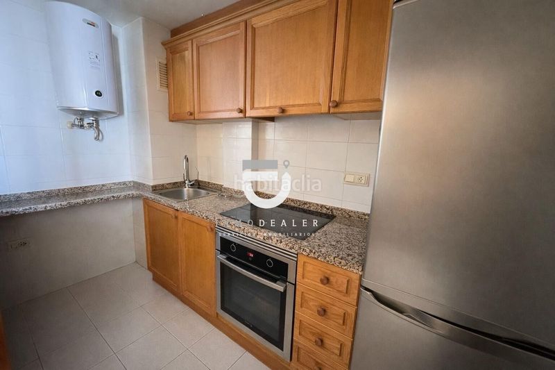 Foto 9cfd555f-ea6b-4f76-a579-3f64161e9862. Apartament amb aparcament piscina a Playa de Gandía Gandia
