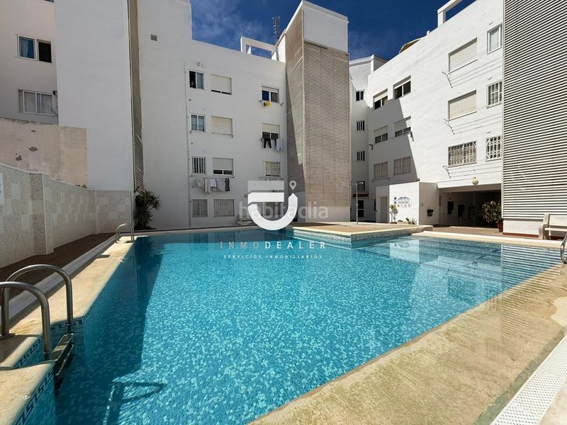 Foto c3dae6f0-224b-492a-9be6-20124c1f255a. Apartament amb aparcament piscina a Playa de Gandía Gandia