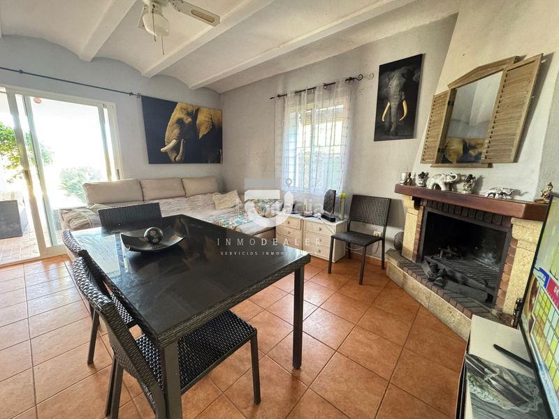 Foto d2df01ec-cf36-47c0-927d-943b58e23458. Casa con piscina in Daimús