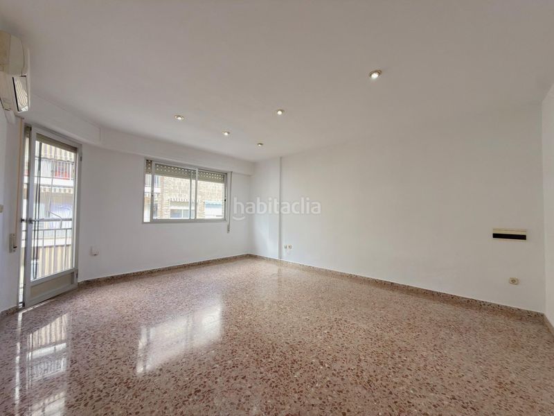 Foto 399fd724-f2db-4ef3-9e84-d14691c5e83d. Pis a Corea Gandia